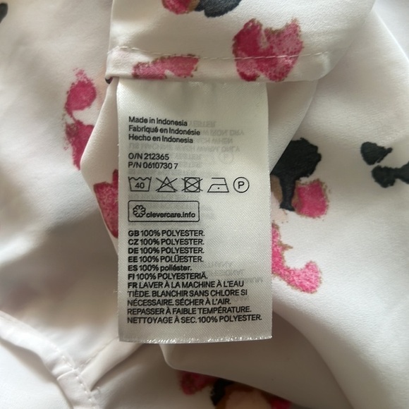 H&M Silky Soft Long Sleeve Collared Button Up Shirt Blouse Size 14 - Picture 13 of 16